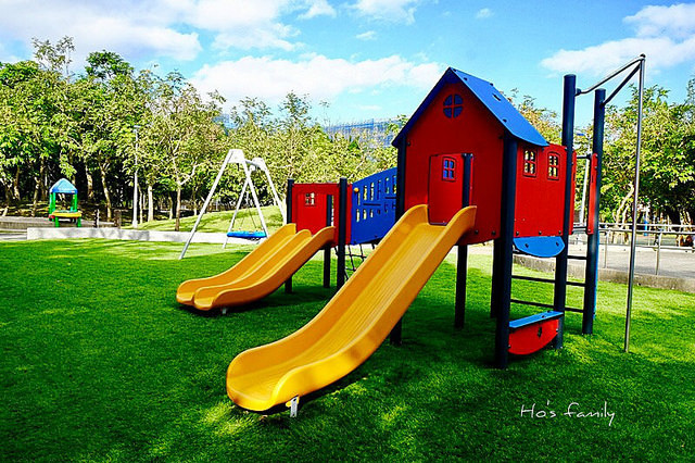 中研公園遊戲場(特色遊戲場)