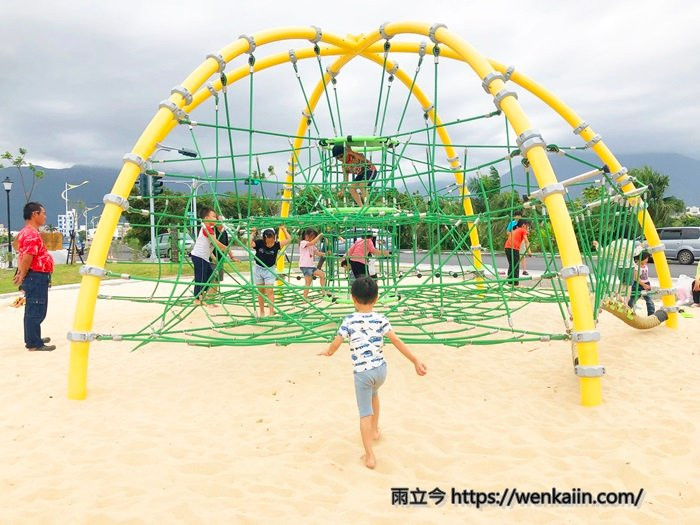 七腳川公園(特色遊戲場)