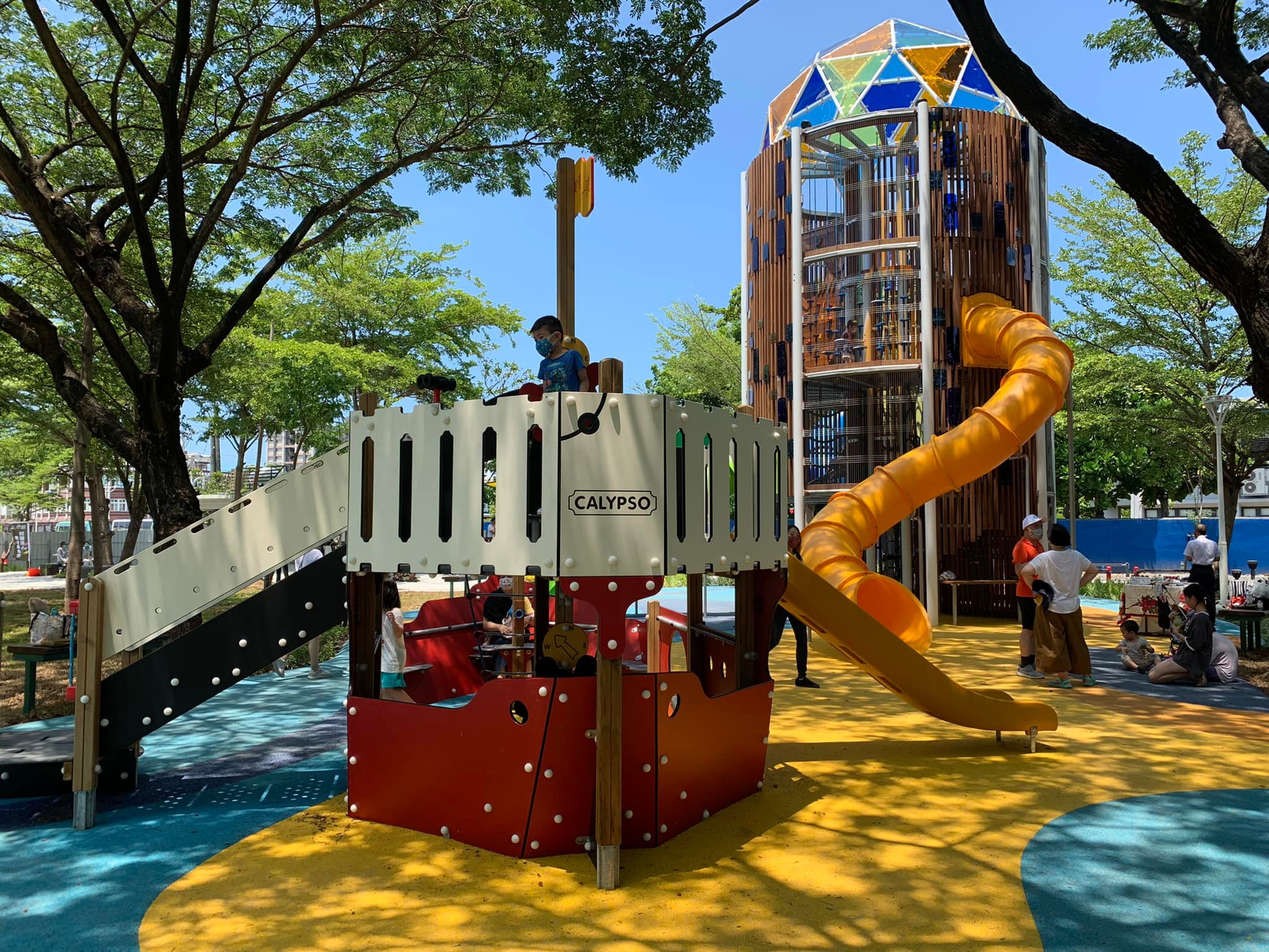 東港兒童公園-大鮪魚航海樂園(特色遊戲場)