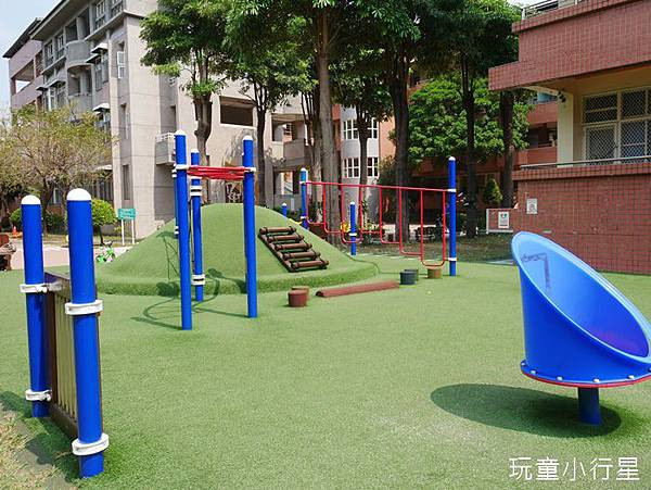 正義國小(特色遊戲場)