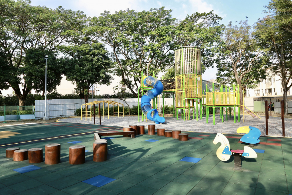 麻豆公11公園(特色遊戲場)