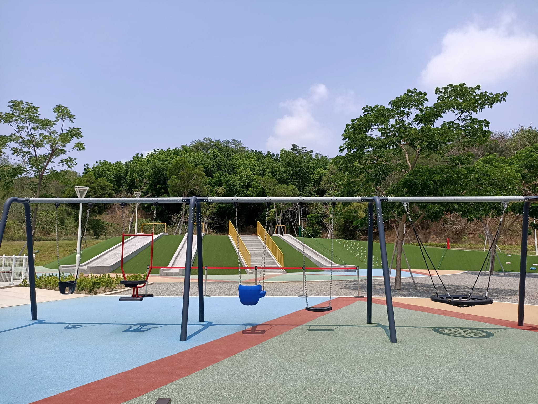 精忠公園(大寮公十二公園)-大寮公12公園(特色遊戲場)